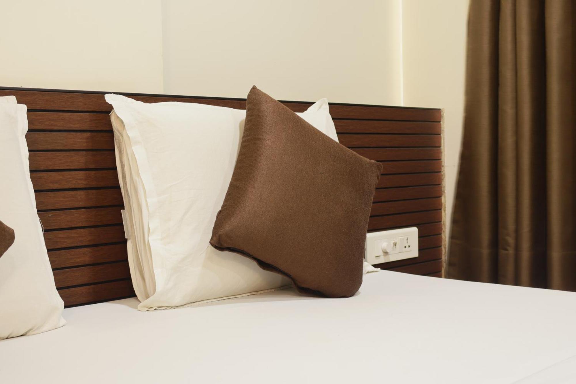 Hotel Kabir Ahmedabad Luaran gambar